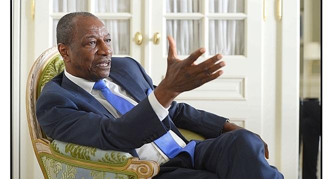 Alpha Condé : «Il revient à Macky Sall et Abdoulaye Wade de dévoiler le contenu de la médiation de Conakry...»