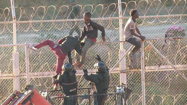 Migrants : la pression s’accentue sur Ceuta et Melilla