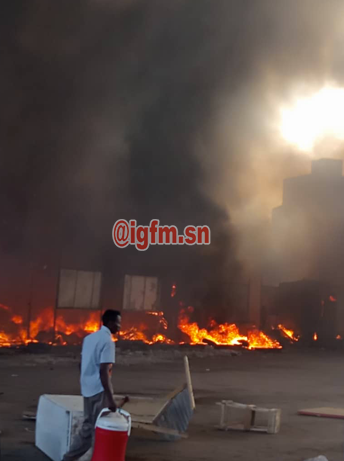 Incendie au marché de Liberté 6: plusieurs cantines partent en fumées