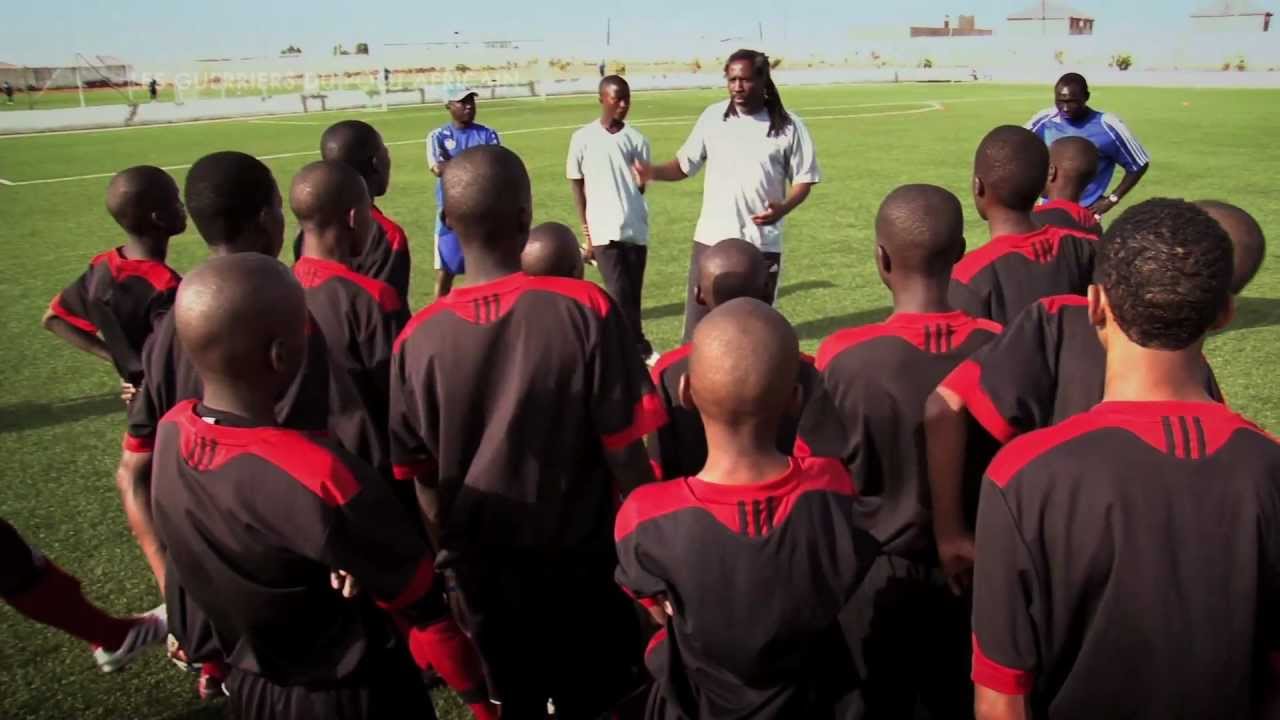 Des dizaines de jeunes footballeurs détectés par l'Institut Diambars, à Louga