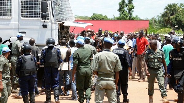 RCA : deux journalistes de l'AFP brutalement interpellés à Bangui