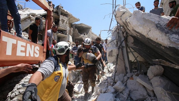 Syrie : près de 70 morts, dont 50 civils, dans des raids aériens à Idleb et Hama