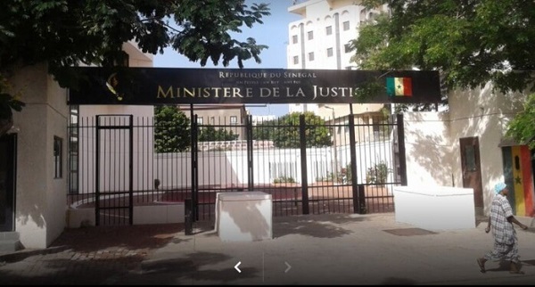 Scandale au ministère de la Justice : La nationalité sénégalaise vendue à 1 million Fcfa