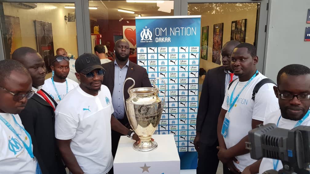 Ligue des Champions : le trophée de l'OM, à Dakar