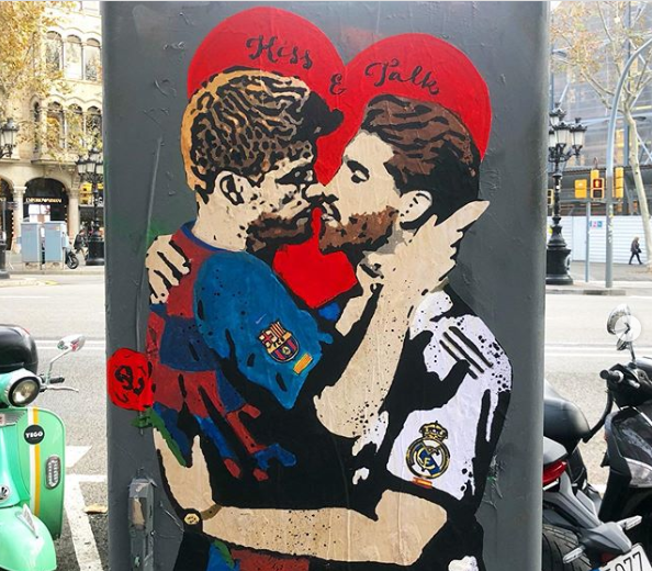 Barça-Real : Sergio Ramos et Gerard Piqué s'embrassent
