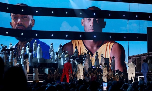 Grammy Awards : Angélique Kidjo récompensée, une cérémonie hommage à Kobe Bryant