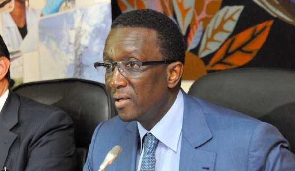 La note du Senegal revue avec une perspective stable à favorable