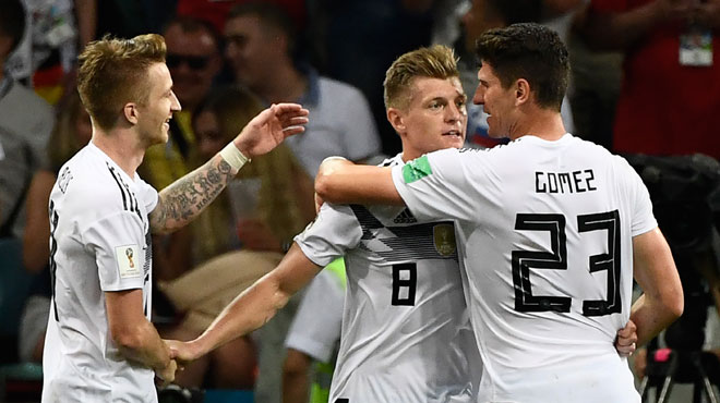 Toni Kroos offre la victoire à l'Allemagne contre la Suède (2-1)