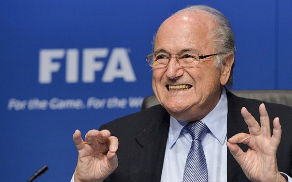 Sepp Blatter avance son voyage en Russie