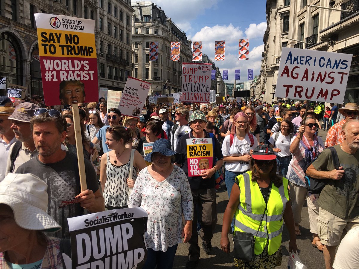 Des manifestants dans les rues de Londres contre la venue de Trump
