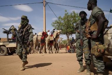 Mali : 11 djihadistes abattus par l'armée dimanche