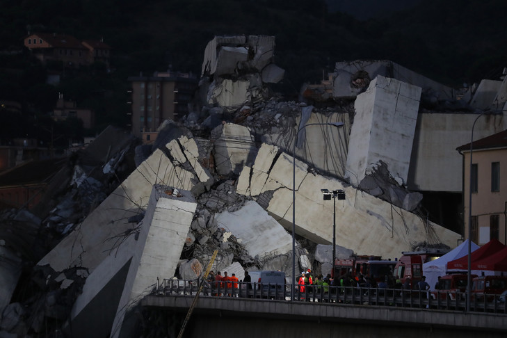 Après le drame, l’Italie décrète l’état d’urgence pour un an à Gênes