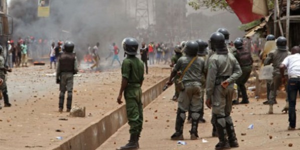 Guinée : affrontements entre forces de l’ordre et manifestants lors d’une marche interdite