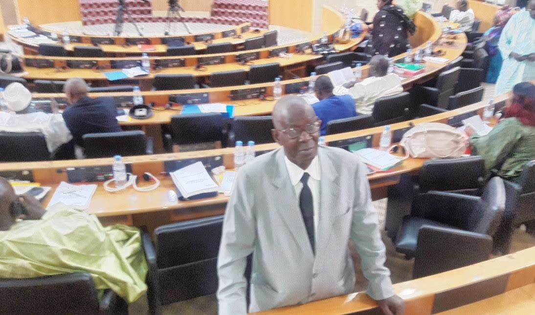 «Je suis Abdoulaye Sadio, j’ai 67 ans, je suis nouveau député»