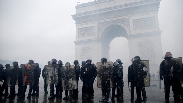 France : L'Intérieur prépare sous haute tension «l'acte IV» des «gilets jaunes»