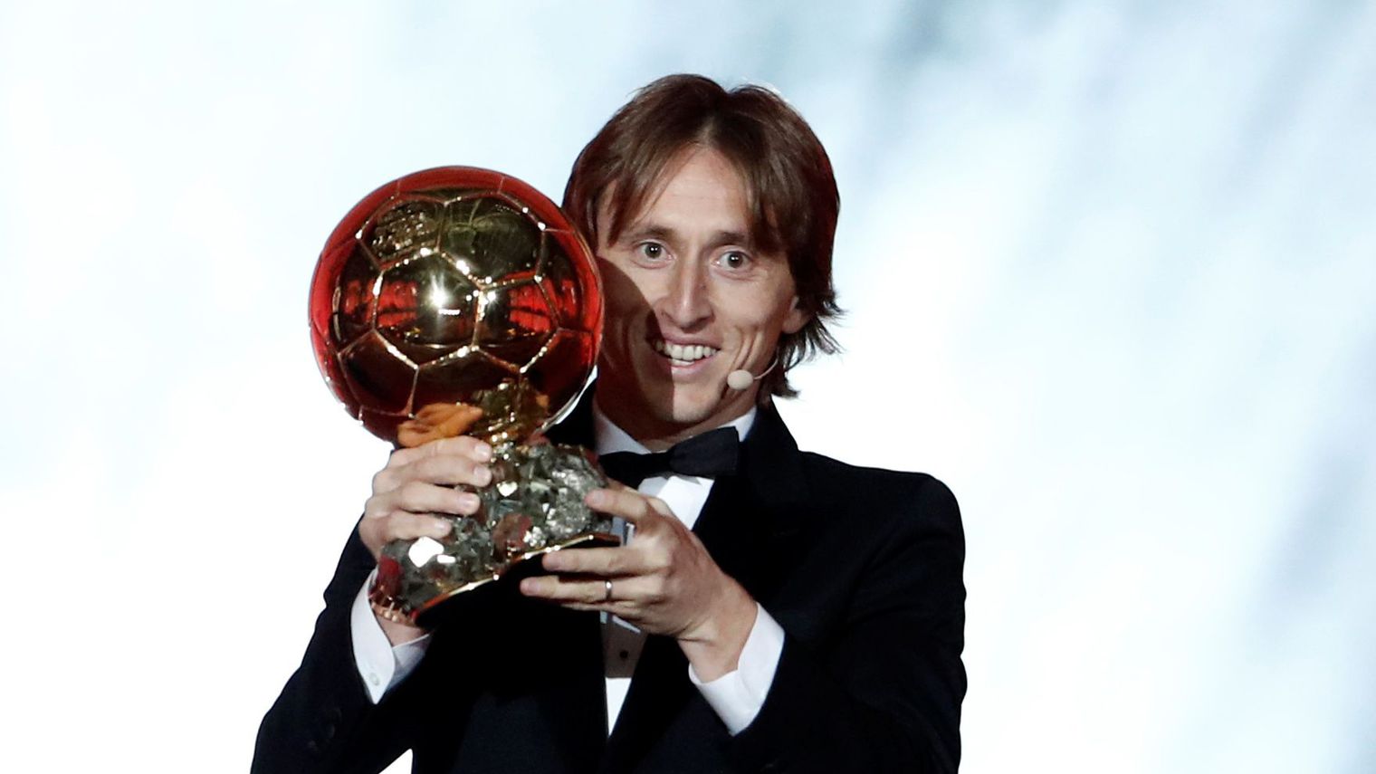 Luka Modric remporte le Ballon d'Or France Football 2018