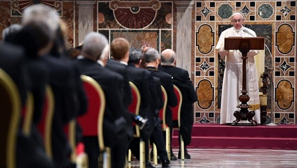 Dans ces vœux au corps diplomatique, le pape François n'oublie pas l'Afrique