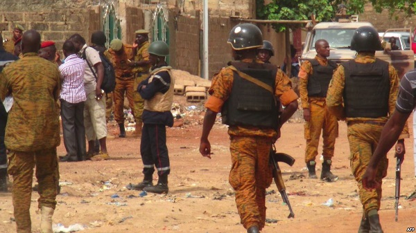 Au moins dix personnes tuées dans deux embuscades au Burkina Faso