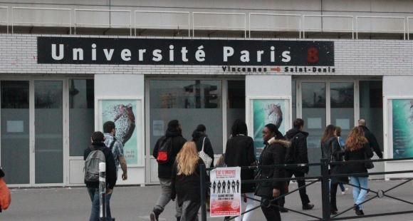 Etudiants étrangers en France : la hausse des droits d'inscription entre en vigueur
