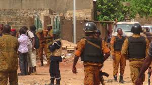 Six morts, dont un prêtre, dans l’attaque d’une église au Burkina Faso