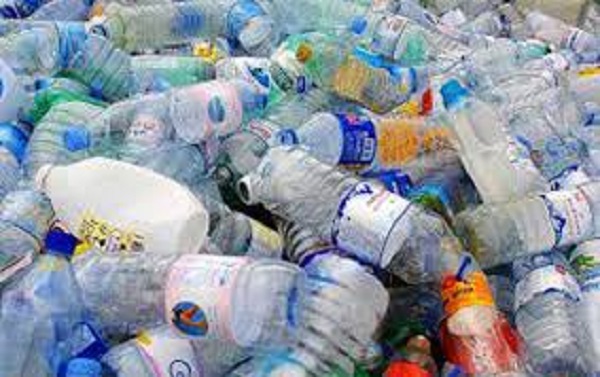 La France, premier producteur de déchets plastiques en Méditerranée