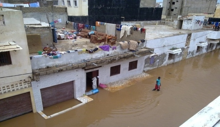 Dakar: La première pluie fait une victime