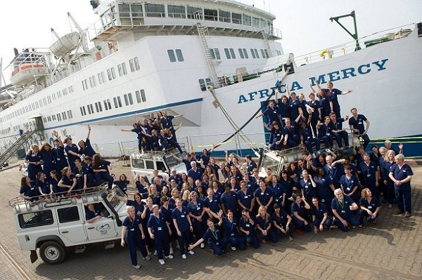 Le bateau-hôpital Africa Mercy au Port de Dakar