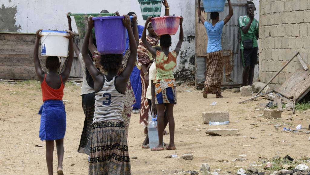 La pénurie d'eau à Dakar s'invite au journal 