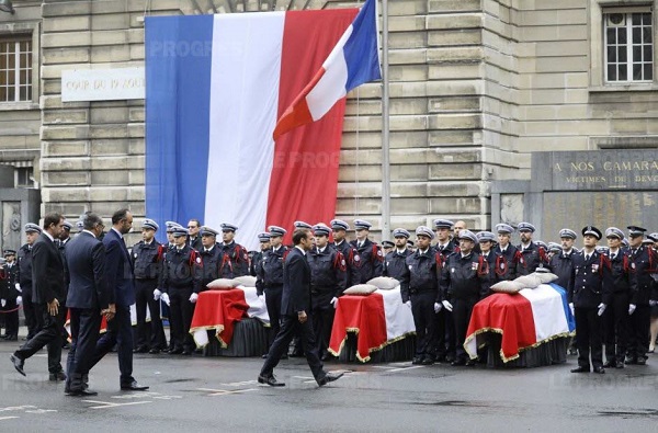 Attentat à la Préfecture de police de Paris : Emmanuel Macron rend hommage aux victimes