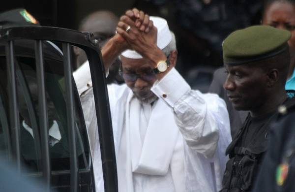 Les avocats des victimes de Habré s'opposent à sa demande de grâce
