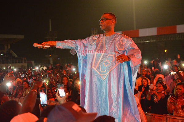 Grand Bal 2020 à Mbour : Youssou Ndour enflamme le stade Caroline Faye avec du 