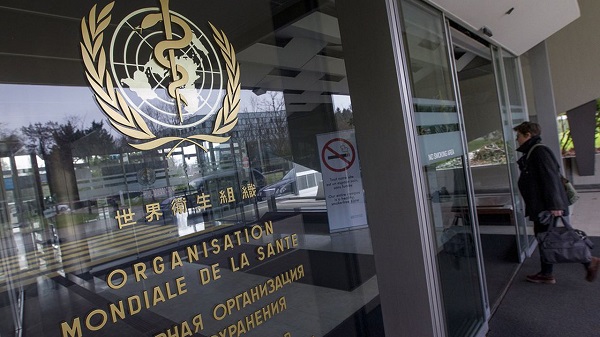 Des experts de l'OMS en route pour la Chine où le coronavirus a fait plus de 900 morts