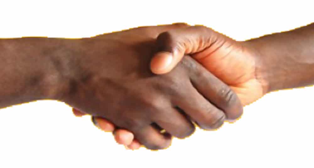 Propagation du Coronavirus: le professeur Magaye Gaye demande aux Sénégalais de cesser de se donner la main