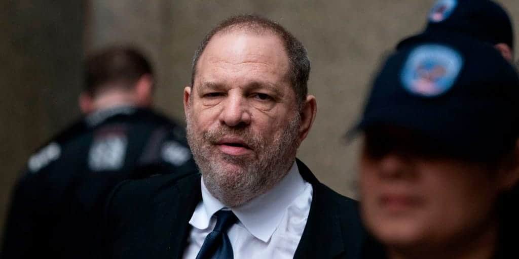 États-Unis: Harvey Weinstein condamné à 23 ans de prison pour viol et agression sexuelle