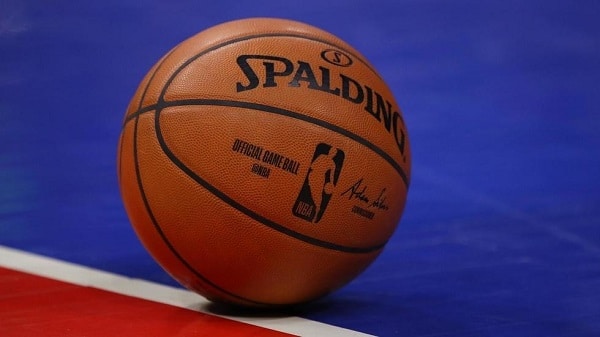 Coronavirus : la NBA suspend sa saison régulière, un joueur contaminé