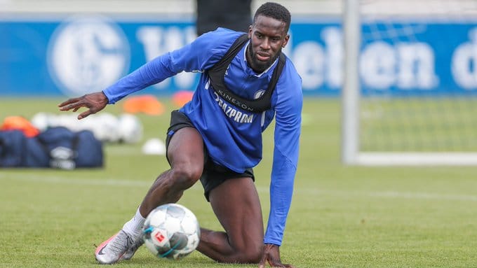 Schalke 04 : saison terminée pour Salif Sané