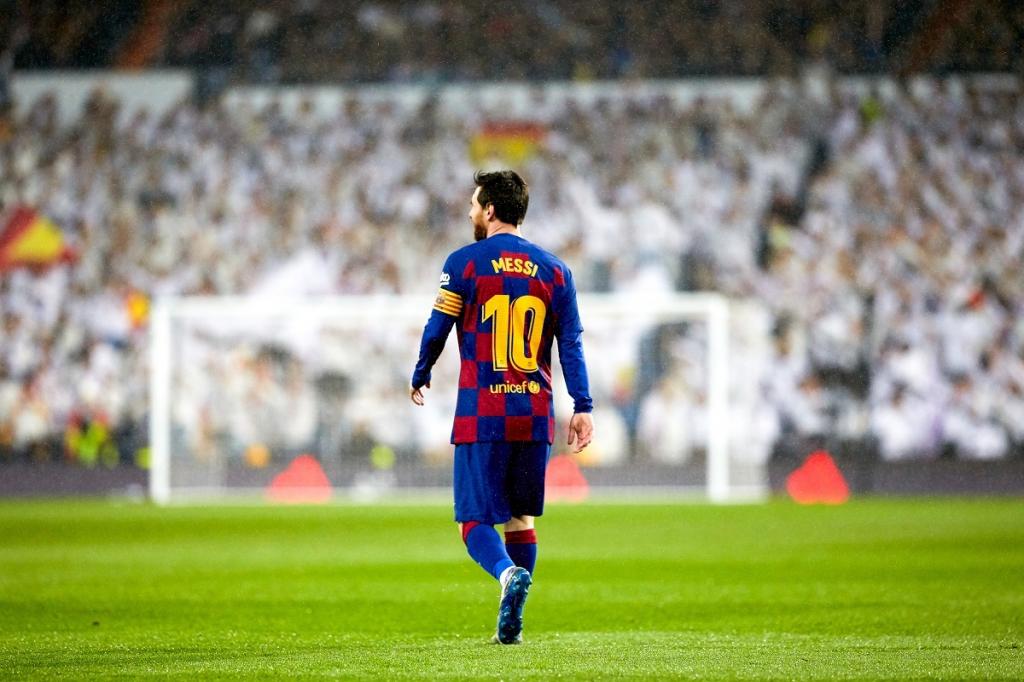 Vente du nouveau maillot du Barça : Messi en tête d'affiche...