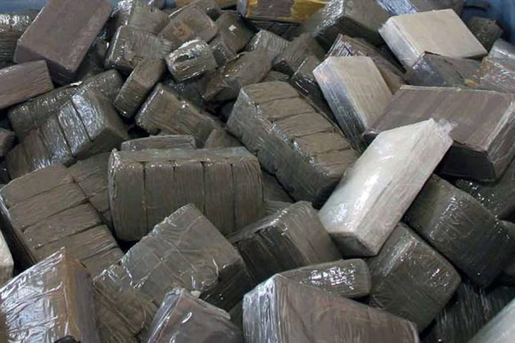 Détention et trafic de drogue à Ziguinchor : Moussa Sy et Aissatou Diallo tombent avec 7 tablettes de Haschich à l’entrée