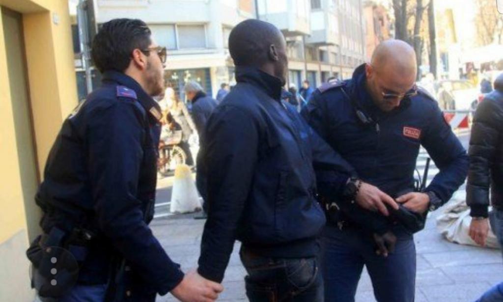 Espagne : 11 Sénégalais arrêtés pour avoir dépensé 97 millions de F Cfa avec des cartes bancaires volées