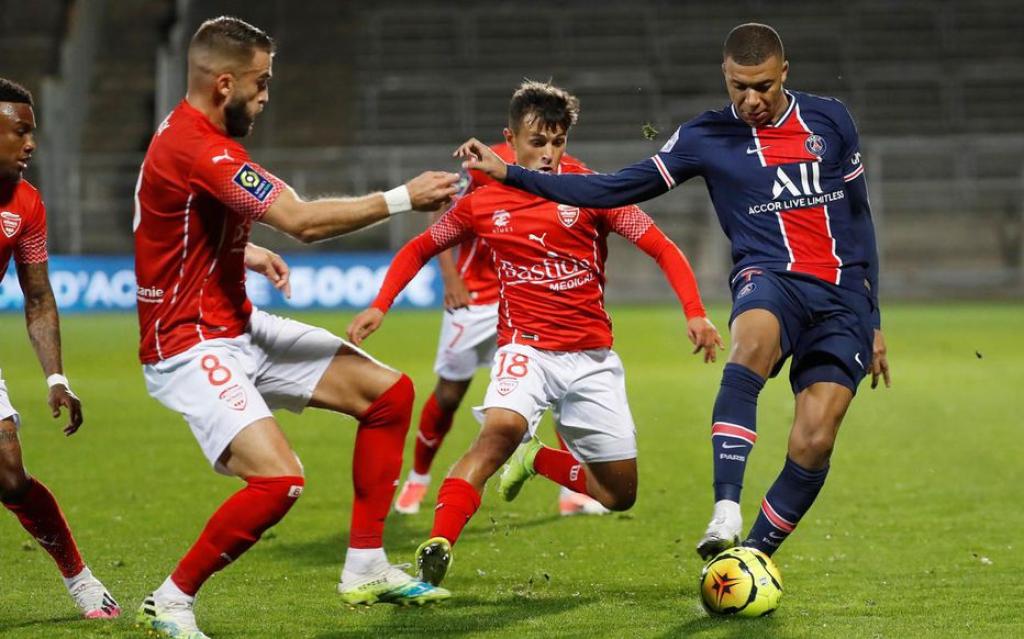 Ligue 1 : Gana Gueye et PSG dominent largement Nîmes