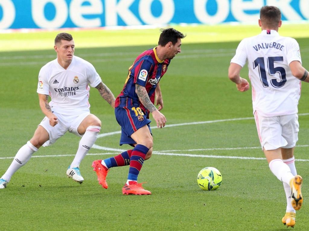 Barça-Real : un clasico équilibré en première période (1-1)