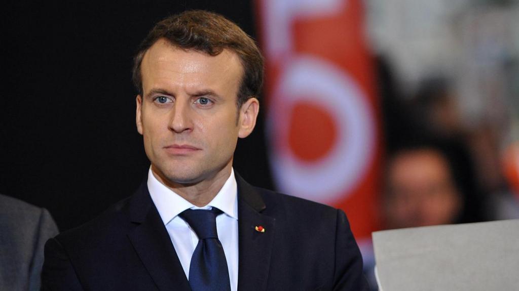 France: Emmanuel Macron annonce un allègement du confinement en trois étapes