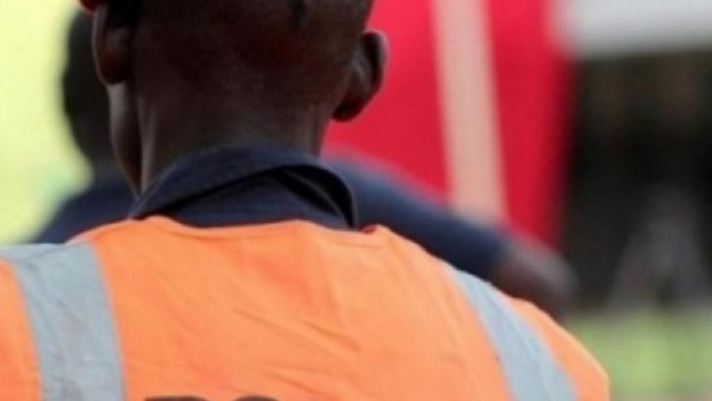 Trafic de migrants : 8 policiers arrêtés à l’AIBD