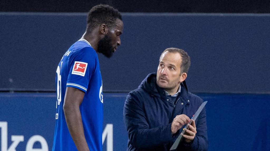 Schalke 04 : l\'entraîneur de Salif Sané viré