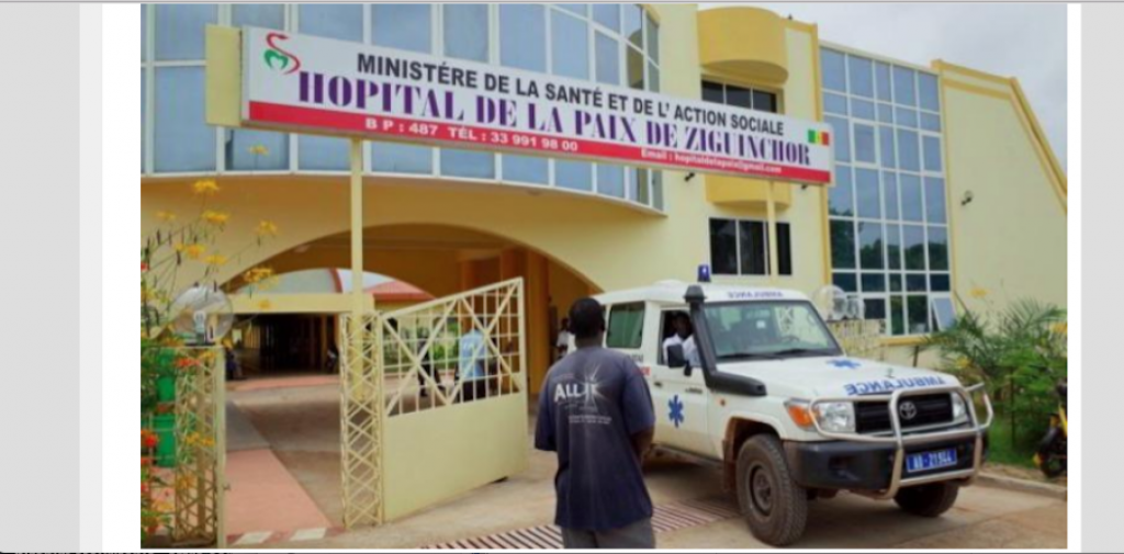 Centre hospitalier régional de Ziguinchor : Des travailleurs de l’hôpital régional «séquestrent» le directeur Martial Coly Bopp 