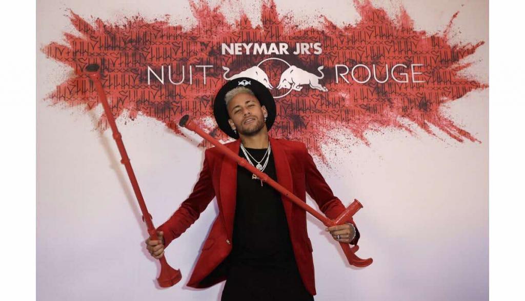 Neymar dément l'organisation d'un «méga-réveillon»
