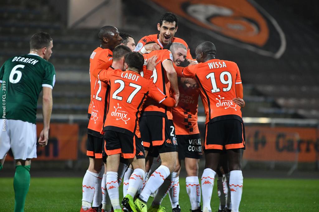 Covid-19 : 7 joueurs du FC Lorient positifs !