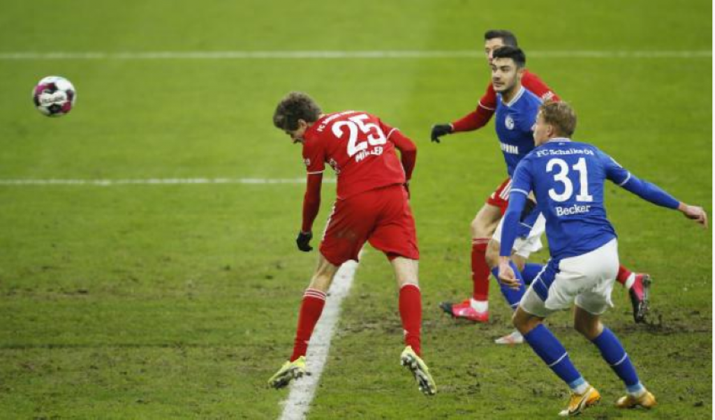 Le Bayern écrase Schalke de Salif Sané