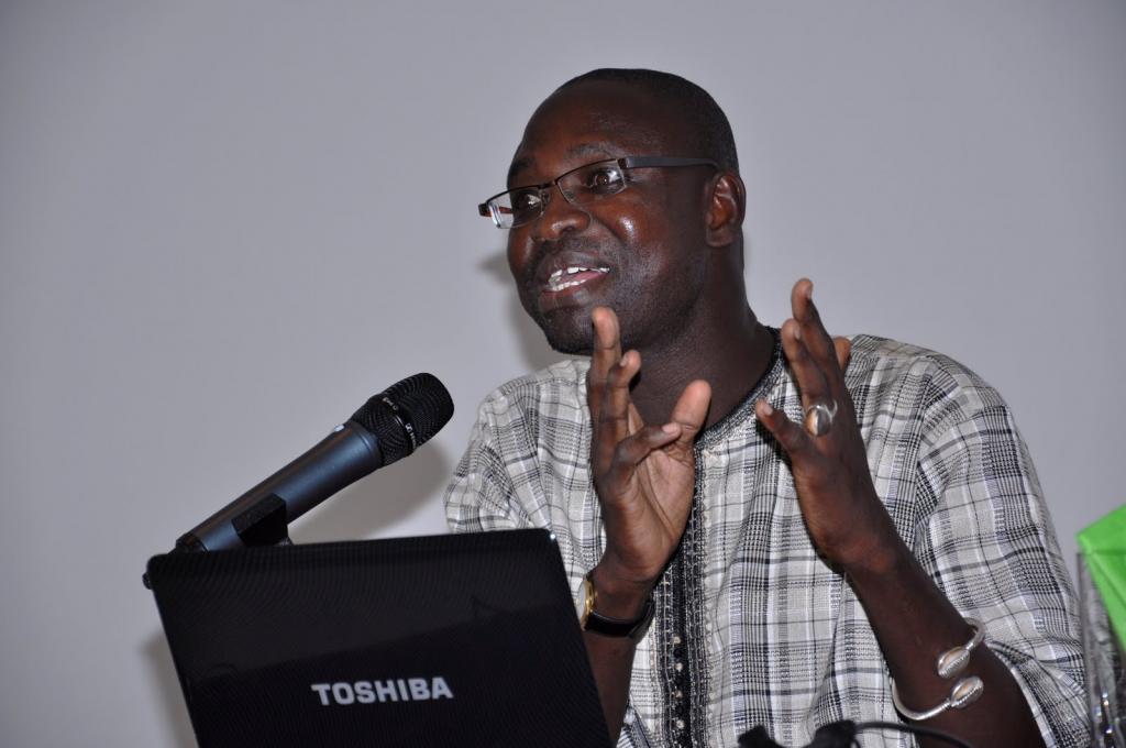 L’hommage de Dr Massamba Gueye à Thione Seck : « A Dieu Maître de la parole »