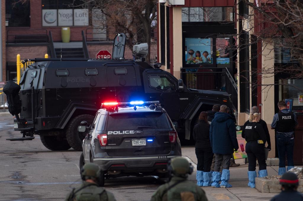 USA: une fusillade dans un supermarché du Colorado fait 10 morts